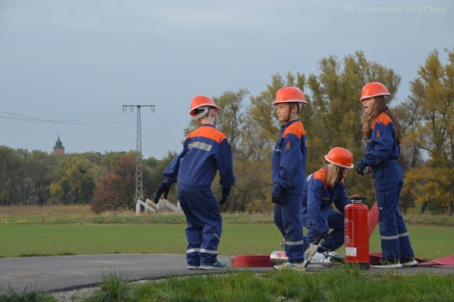 24 Studen Dienst der Jugendfeuerwehr 2016_15