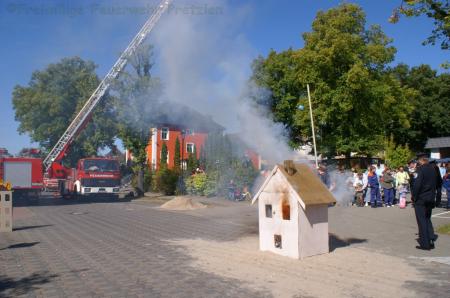 Schauvorfuehrung der Jugendfeuerwehr in Gommern 1