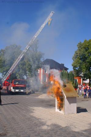 Schauvorfuehrung der Jugendfeuerwehr in Gommern 4