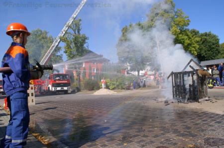 Schauvorfuehrung der Jugendfeuerwehr in Gommern 18