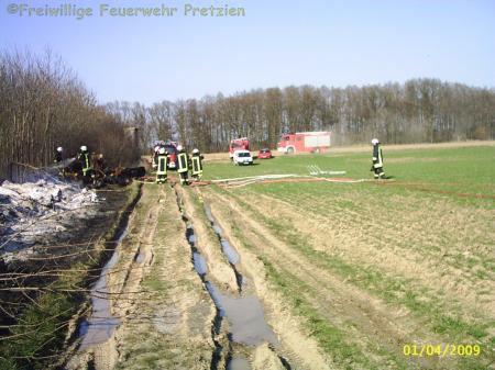 Brand Holzhaufen 10